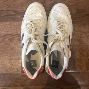 Veja Mens Sneakers - sz 11.5 US